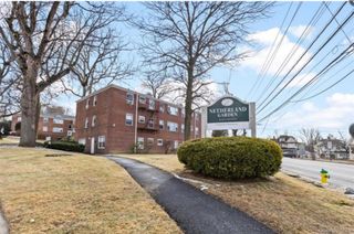 205 West Post Road 2H, White Plains, NY 10606