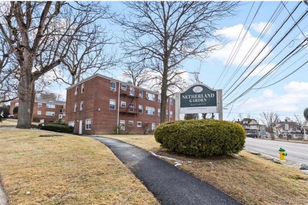 205 West Post Road 2H, White Plains, NY 10606