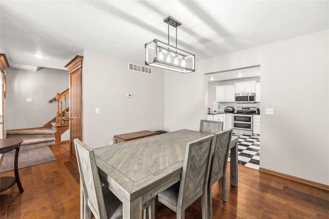 7086 SE 29th Avenue, Pleasant Hill, IA 50327