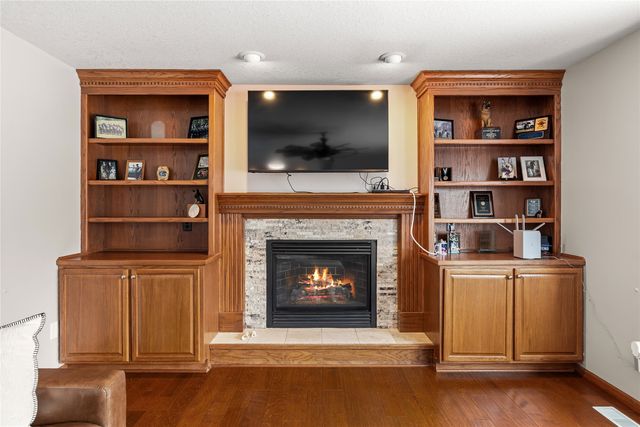 7086 SE 29th Avenue, Pleasant Hill, IA 50327