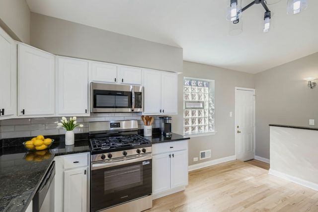 9328 S Parnell Avenue, Chicago, IL 60620