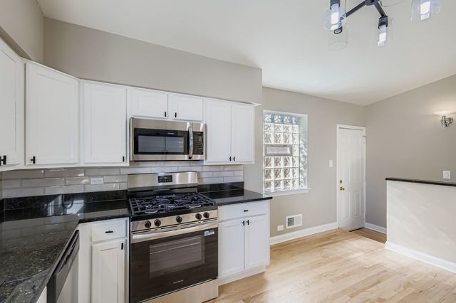 9328 S Parnell Avenue, Chicago, IL 60620