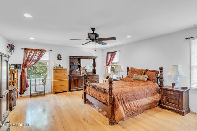 1607 Twin Lakes Drive, Manasquan, NJ 08736