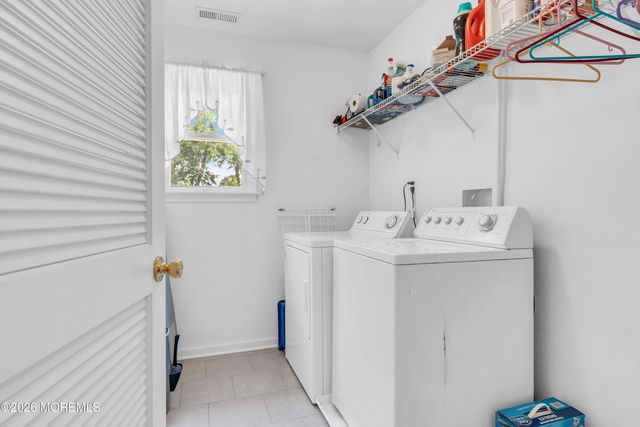 1607 Twin Lakes Drive, Manasquan, NJ 08736