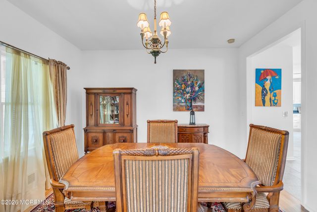 1607 Twin Lakes Drive, Manasquan, NJ 08736