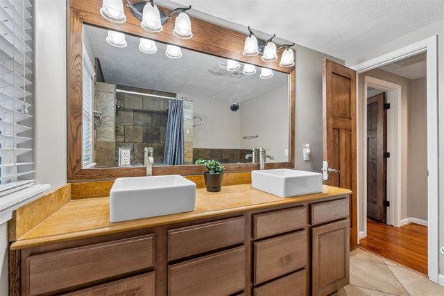 2713 NW 42nd Street, Oklahoma City, OK 73112
