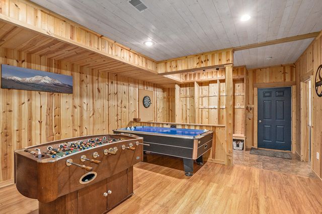 7812 Fountain Hills Lane, Springfield Twp, MI 48350