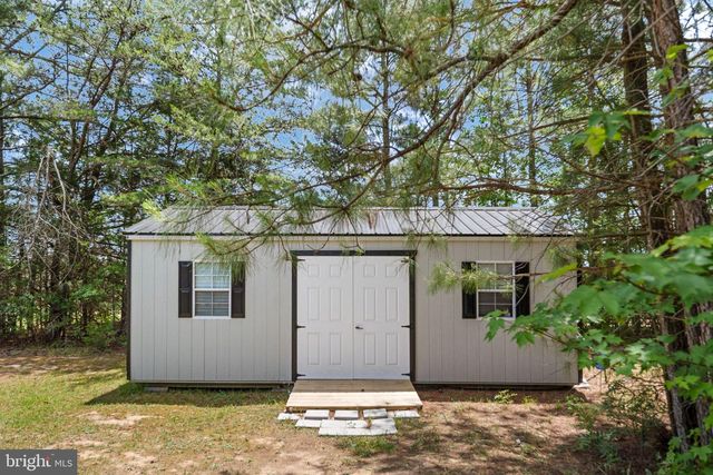 22088 LANDORA BRIDGE RD, Ruther Glen, VA 22546