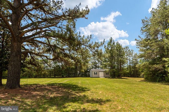 22088 LANDORA BRIDGE RD, Ruther Glen, VA 22546