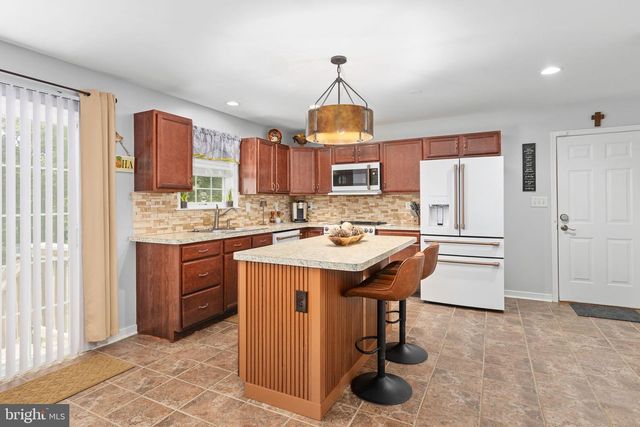 22088 LANDORA BRIDGE RD, Ruther Glen, VA 22546