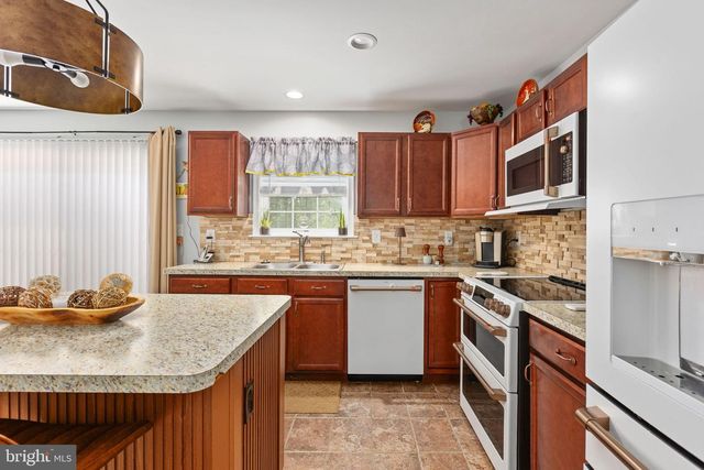22088 LANDORA BRIDGE RD, Ruther Glen, VA 22546