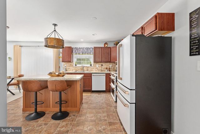 22088 LANDORA BRIDGE RD, Ruther Glen, VA 22546