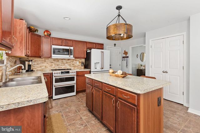 22088 LANDORA BRIDGE RD, Ruther Glen, VA 22546