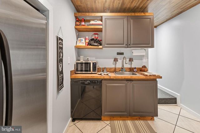22088 LANDORA BRIDGE RD, Ruther Glen, VA 22546