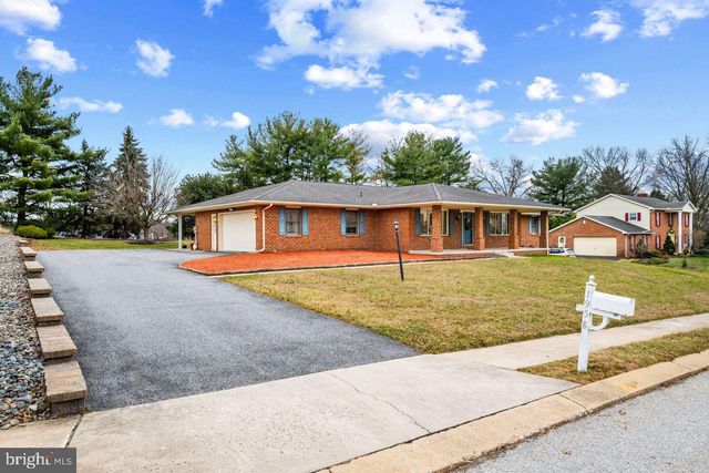 1958 HIGH ST, York, PA 17408