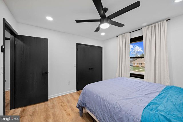 1958 HIGH ST, York, PA 17408