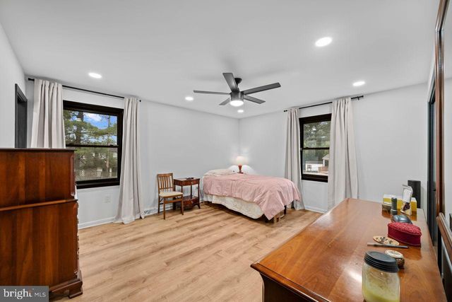 1958 HIGH ST, York, PA 17408