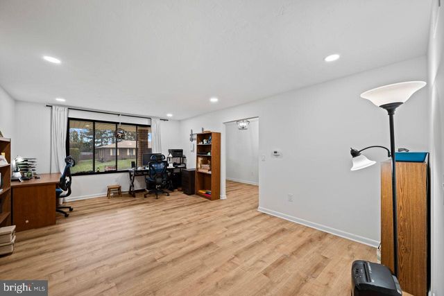 1958 HIGH ST, York, PA 17408