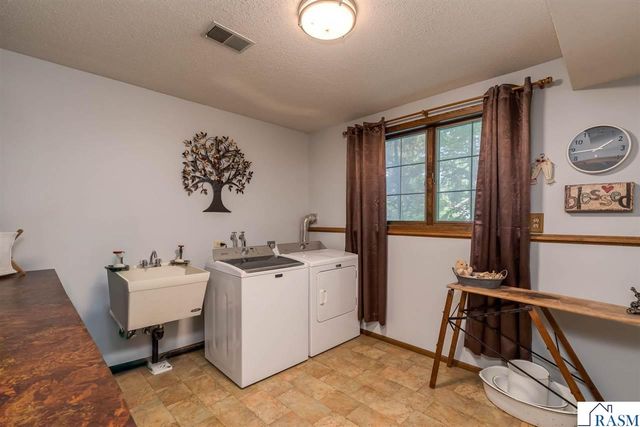 20206 Monks Avenue, Mankato, MN 56003