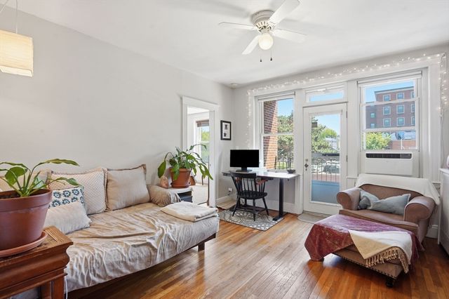 343 S Huntington Ave 5, Boston, MA 02130