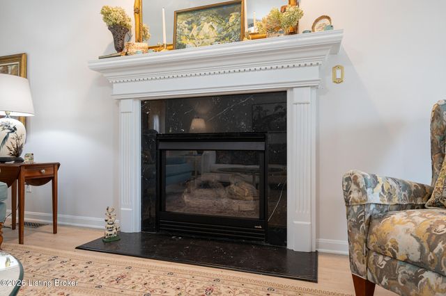 5405 Foxwood Dr, Crestwood, KY 40014