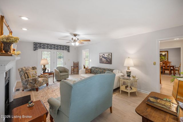 5405 Foxwood Dr, Crestwood, KY 40014