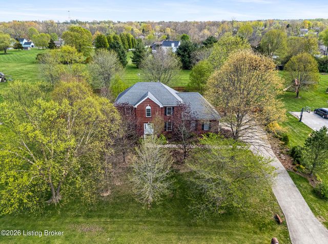 5405 Foxwood Dr, Crestwood, KY 40014