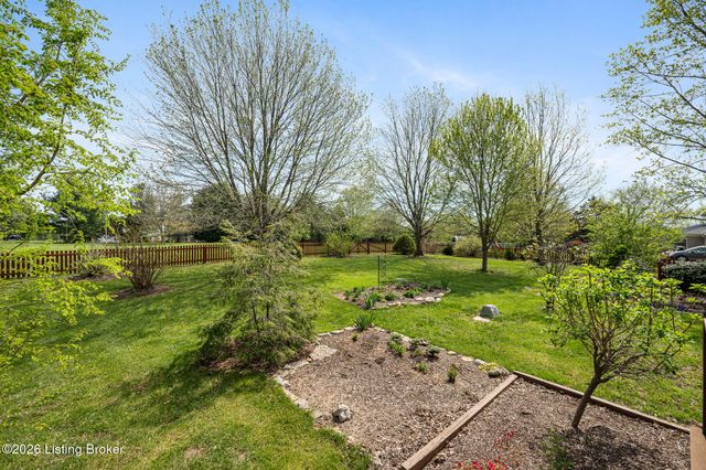 5405 Foxwood Dr, Crestwood, KY 40014
