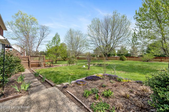 5405 Foxwood Dr, Crestwood, KY 40014