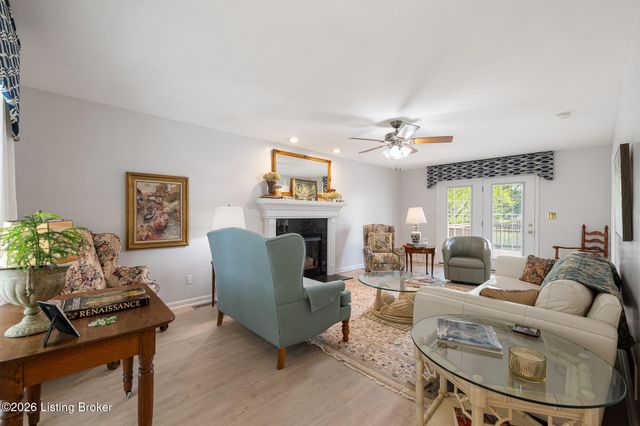5405 Foxwood Dr, Crestwood, KY 40014