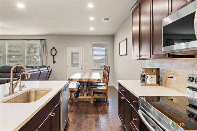 181 Flexus Lane, Liberty Hill, TX 78642