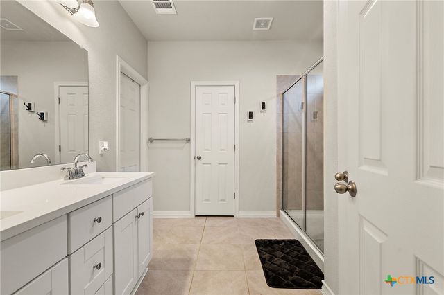 181 Flexus Lane, Liberty Hill, TX 78642