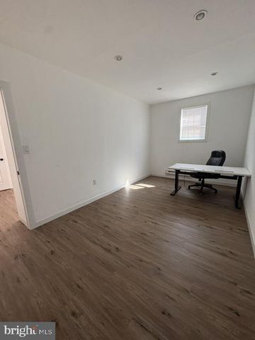 1801 W MASTER ST, Philadelphia, PA 19121