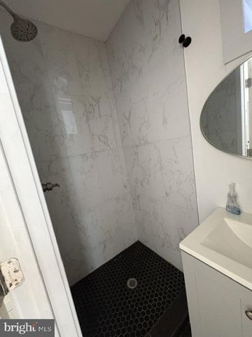 1801 W MASTER ST, Philadelphia, PA 19121