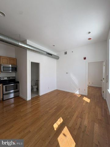 1801 W MASTER ST, Philadelphia, PA 19121