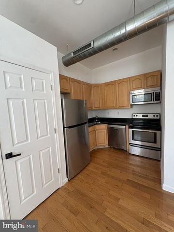 1801 W MASTER ST, Philadelphia, PA 19121