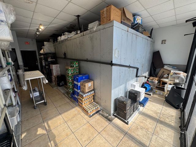 7367 NW 36th St, Miami, FL 33166