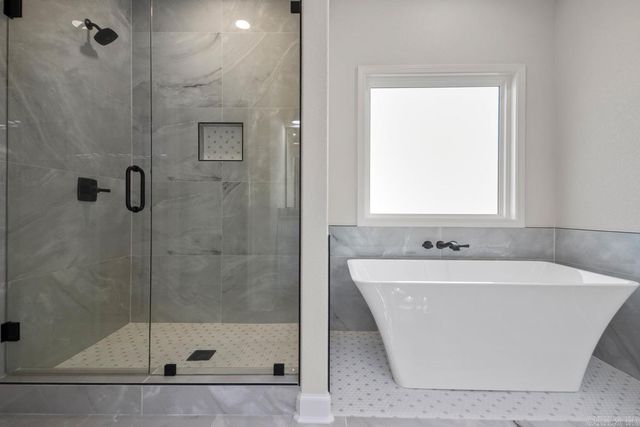 1000 Duke Drive, Bauxite, AR 72011