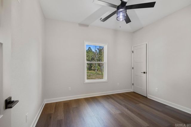 1000 Duke Drive, Bauxite, AR 72011