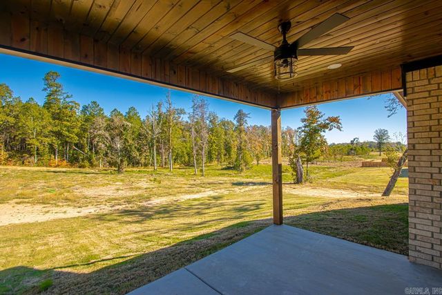 1000 Duke Drive, Bauxite, AR 72011