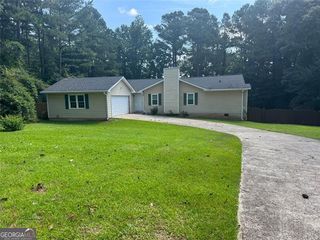 625 Locust Road, Locust Grove, GA 30248