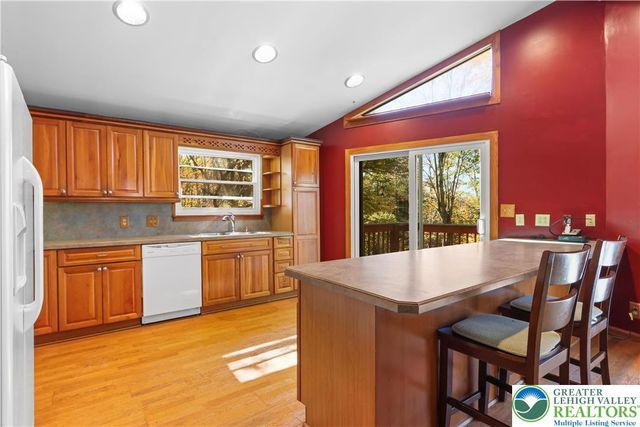 20 Floral Drive, Gouldsboro, PA 18424