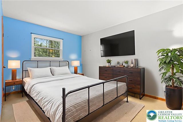 20 Floral Drive, Gouldsboro, PA 18424