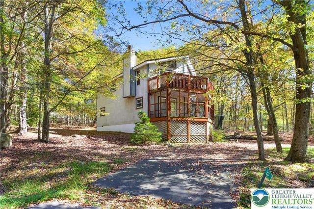 20 Floral Drive, Gouldsboro, PA 18424