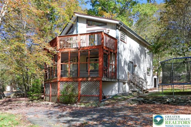 20 Floral Drive, Gouldsboro, PA 18424