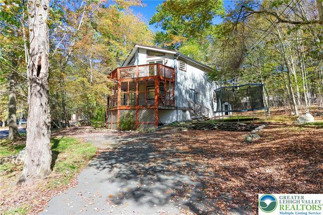 20 Floral Drive, Gouldsboro, PA 18424