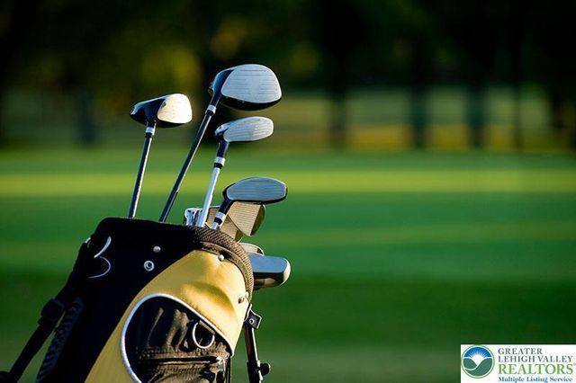 20 Floral Drive, Gouldsboro, PA 18424