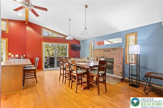 20 Floral Drive, Gouldsboro, PA 18424