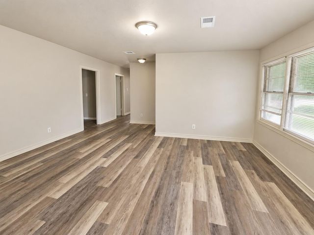 2914 Tarpey Avenue, Texas City, TX 77590