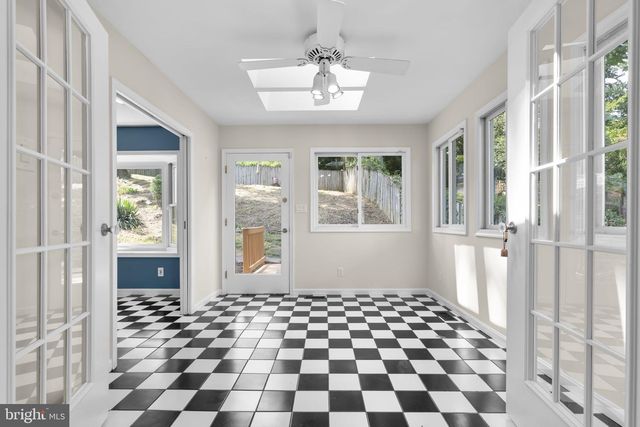 822 LOXFORD TER, Silver Spring, MD 20901